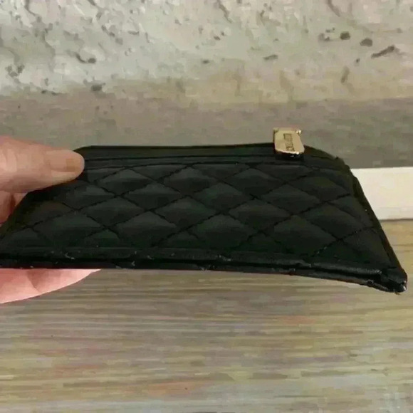 Ellen Tracy Quilted Coin Purse Credit Card ID Wallet Black Zip Pre Owned - Picture 6 of 8